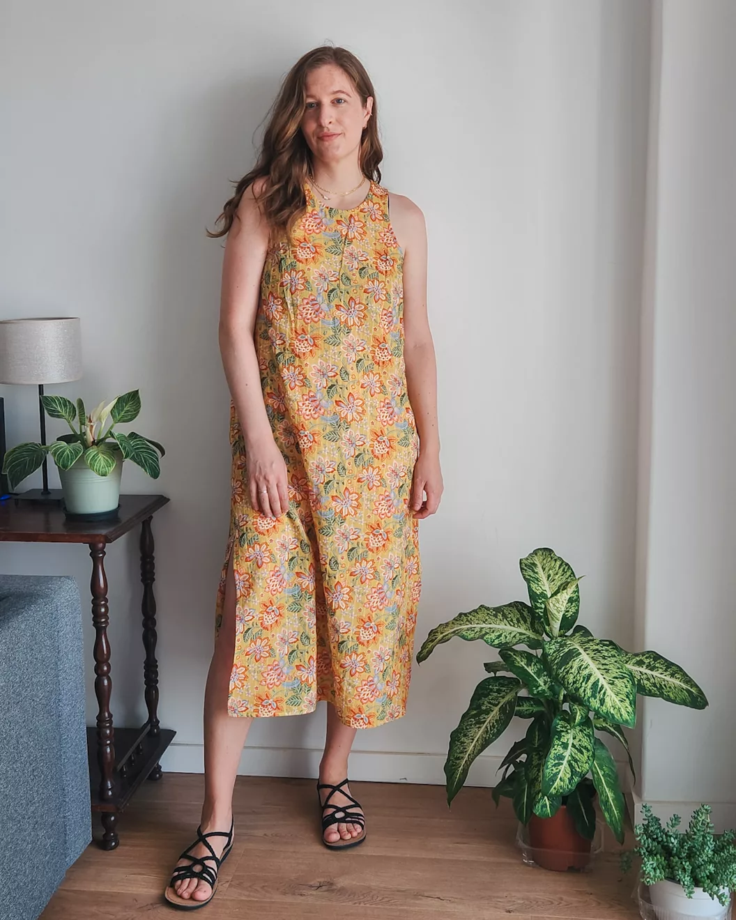 Tessuti – Floral Ruby Dress (heavily modified)